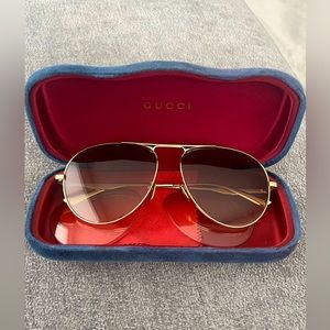 Gucci Men's Urban GG0334S Fashion Pilot
Sunglasses